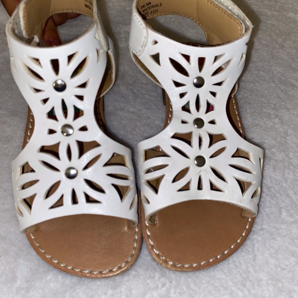 Girl/toddler white sandals